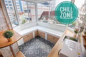 Basic Quadruple Room | Private kitchen - Family Hub at Pratunum (Ratchathewi)