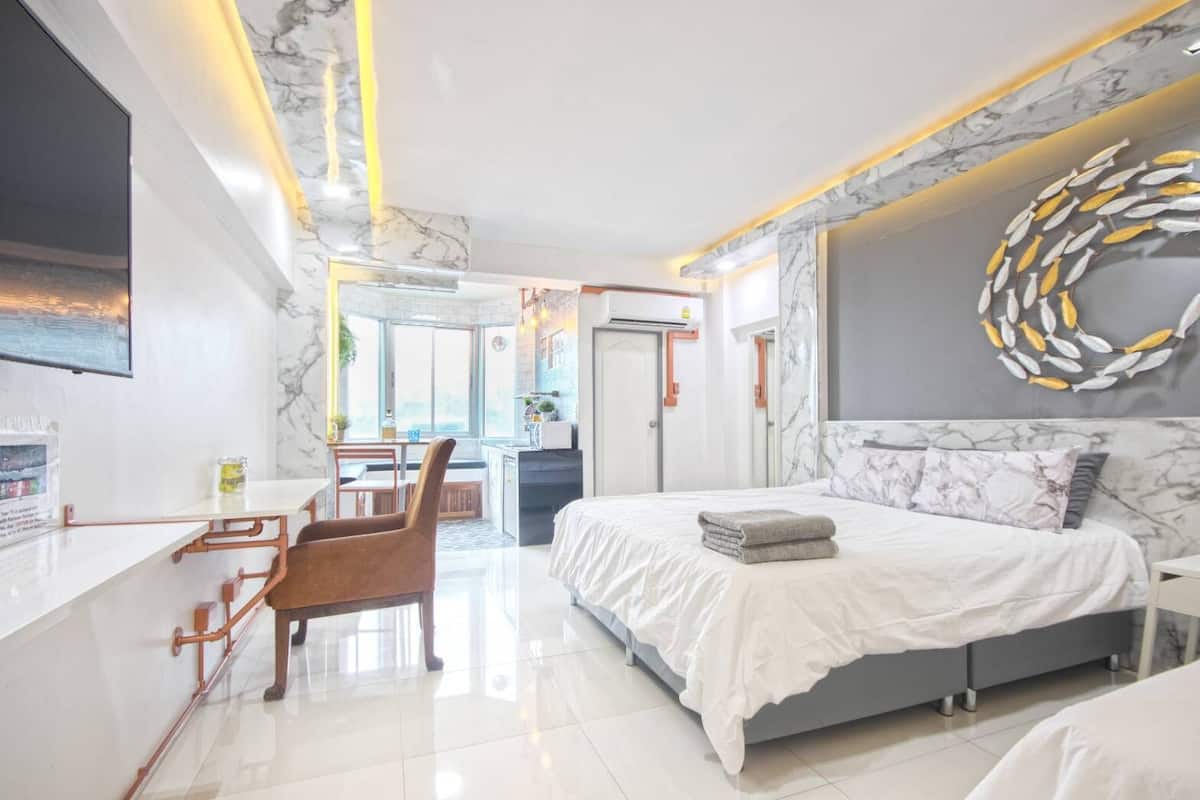 Classic Quadruple Room