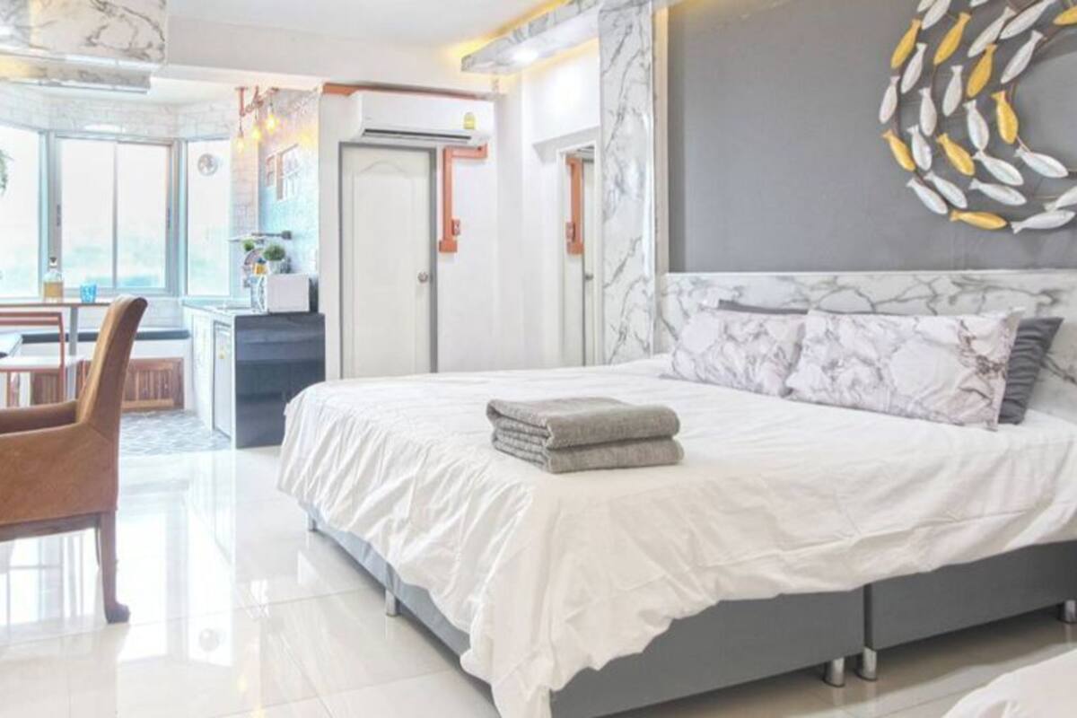 Familierom, privat bad (Family room with Private Bathroom) | Wi-fi (inkludert)