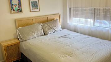 3 chambres, fer et planche à repasser, Wi-Fi gratuit, draps fournis