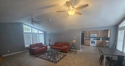 Perfect 3-bedroom house with AC in charming Fairbanks on quiet dead end road.