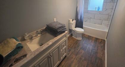 Perfect 3-bedroom house with AC in charming Fairbanks on quiet dead end road.