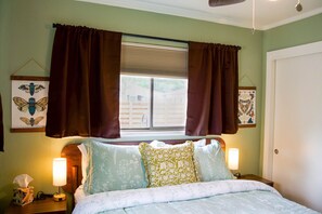 2 Schlafzimmer, Schreibtisch, Bügeleisen/Bügelbrett, WLAN