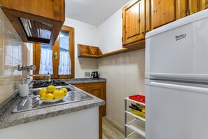 Fridge - Residenza - Le Nereidi - Eco & Maia (Capoliveri)