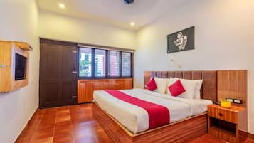 Deluxe Double Room | Egyptian cotton sheets, premium bedding, desk, free WiFi