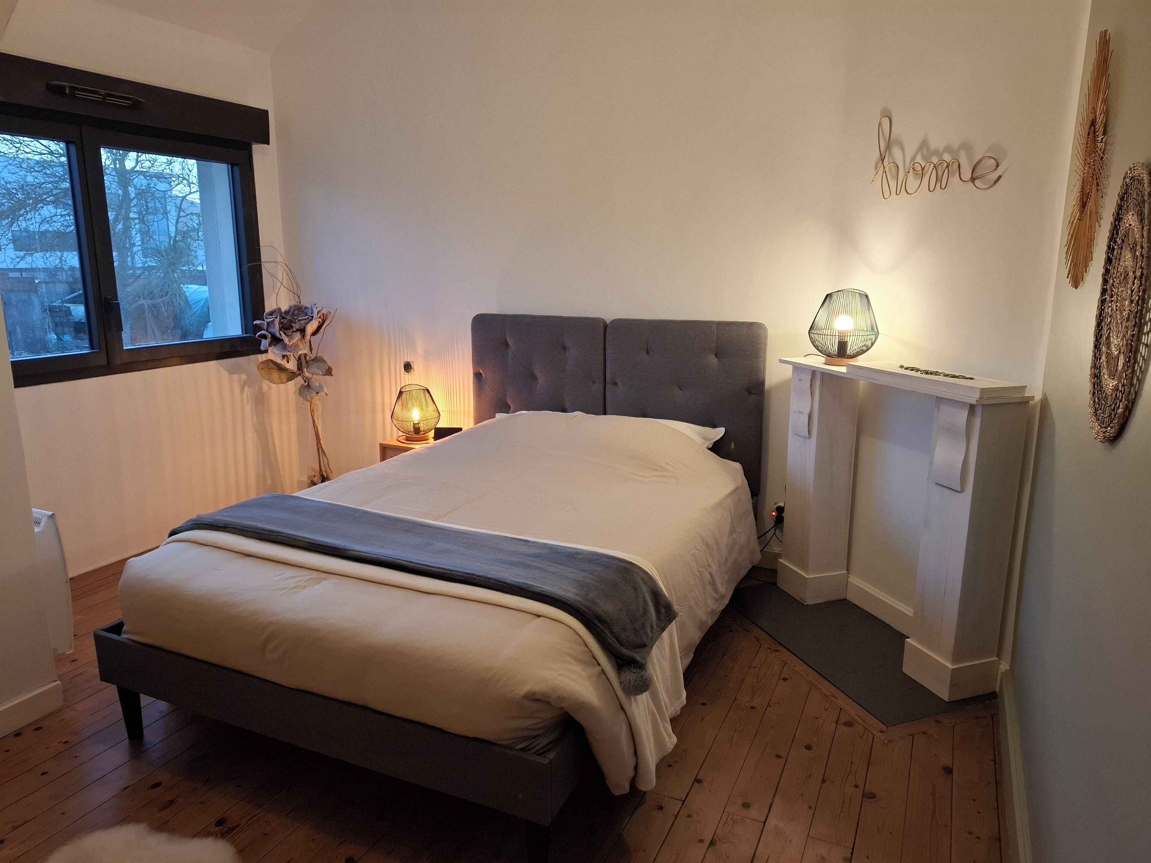 2 habitaciones, tabla de planchar con plancha, wifi y ropa de cama 