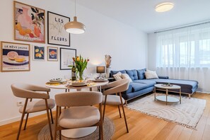Dining - Apartment Meandar With Garage And Terrace (Zagreb)