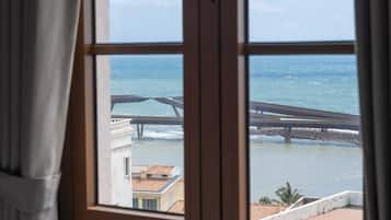 Deluxe dubbelrum - utsikt mot stranden | Interiör