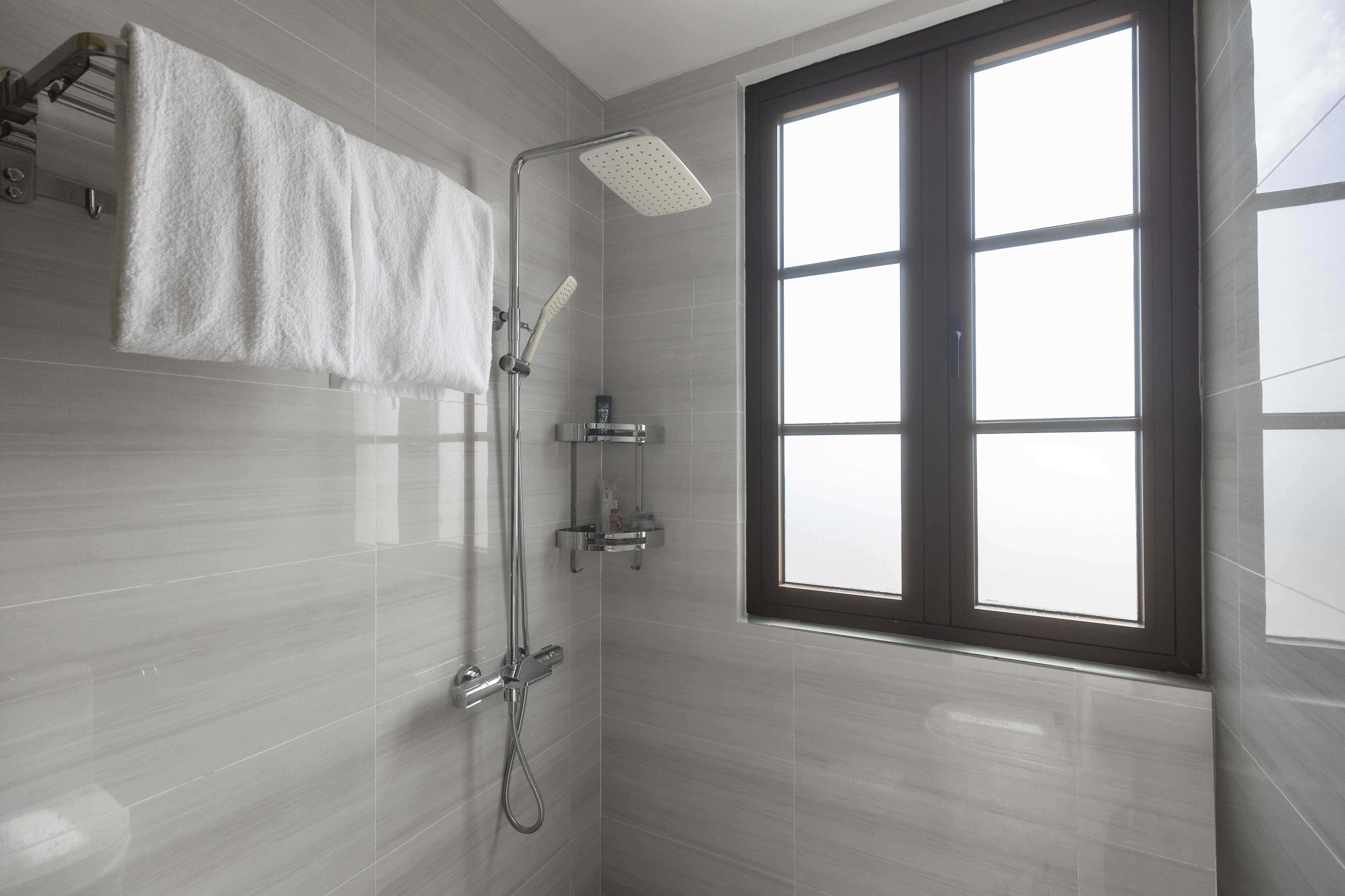 Deluxe-Doppelzimmer, Strandblick | Badezimmer