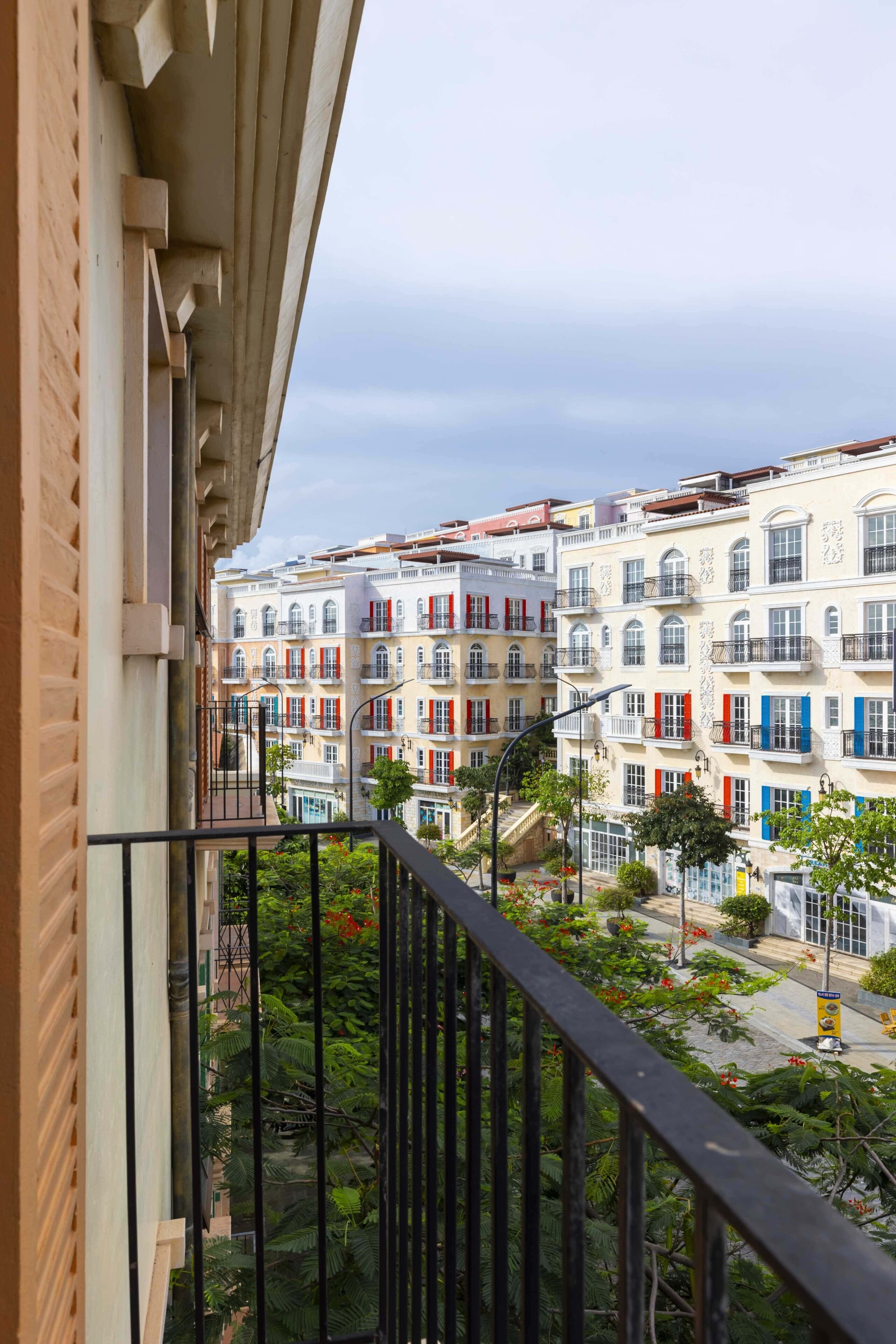 Deluxe Double Room, Balcony, City View | Property grounds