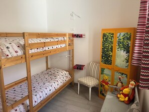 4 camere, ferro/asse da stiro, Wi-Fi, lenzuola