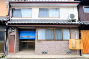 Exterior detail - KAKENKAN (Miyazu)