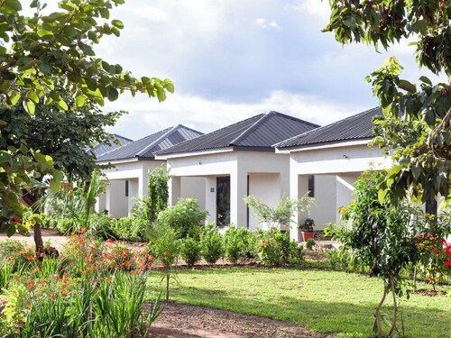 Chalo villa's and farm