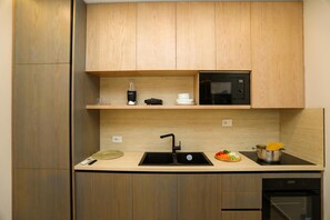 Family Apartment, Multiple Bedrooms, 2 Bathrooms, Mountainside (Palasea Apartment) | Private kitchen - Palasea Apartment (Himarë)