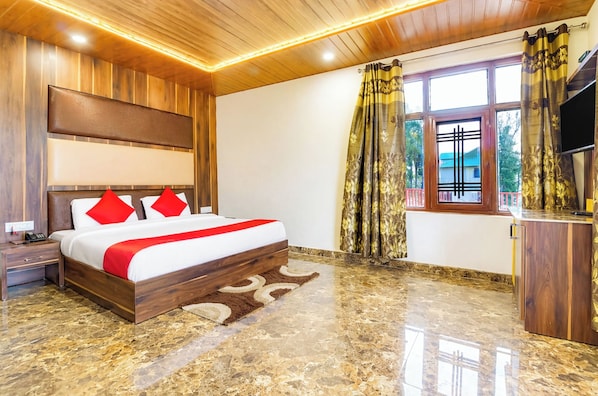 Deluxe Double Room | View from room - Premium Hotel Himdhara Dalhousie (Dalhousie)