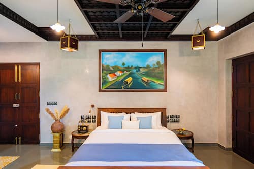Deluxe Villa | In-room safe, iron/ironing board, free WiFi
