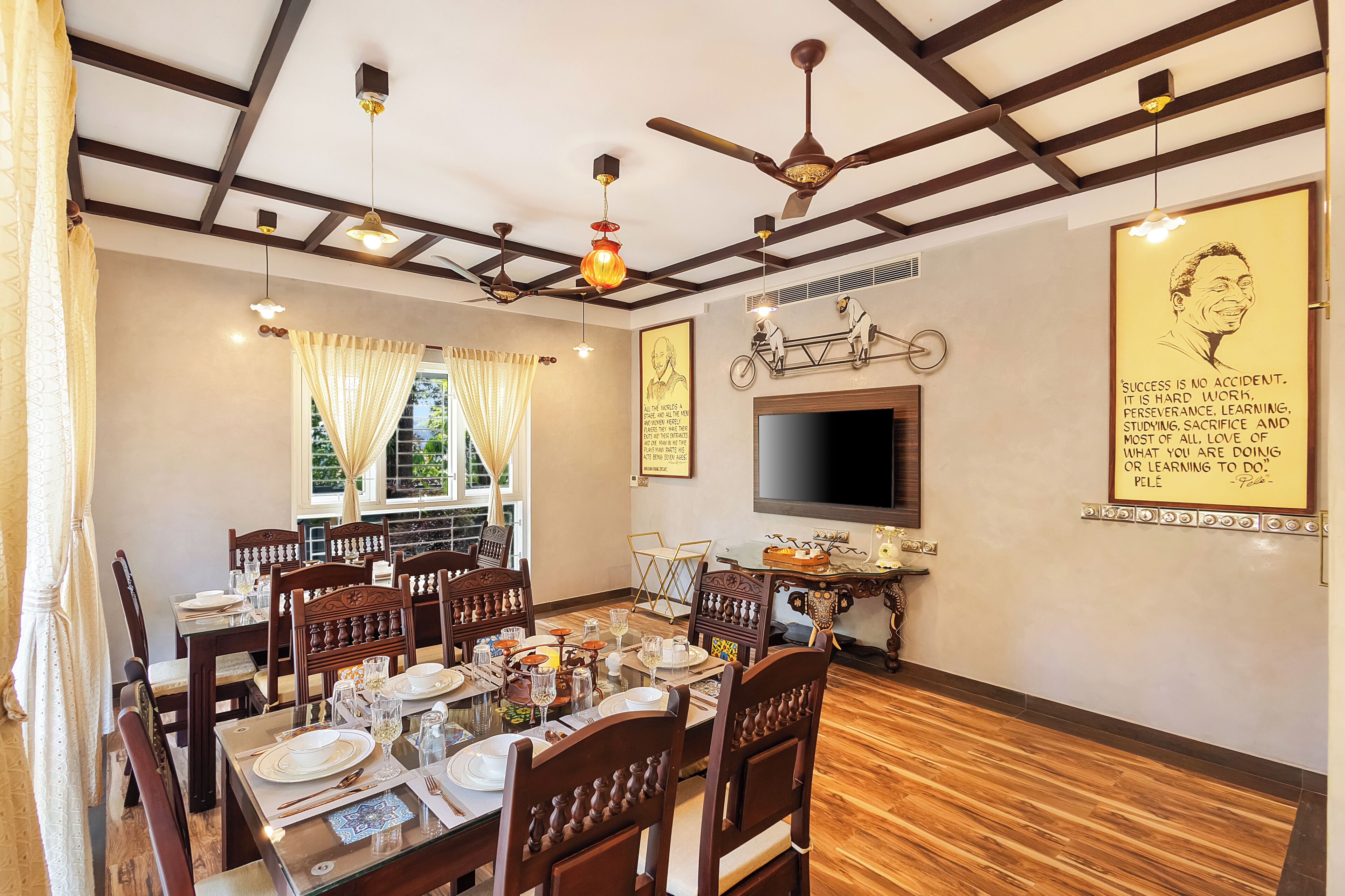 Deluxe Villa | Dining