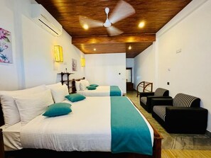 Kamar Triple Keluarga, balkon, pemandangan gunung