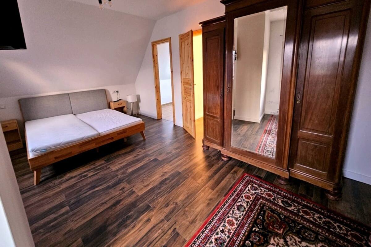Deluxe House, 3 Bedrooms | 9 bedrooms, individually furnished