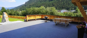 Apartment in Flachau With Mountain Views
