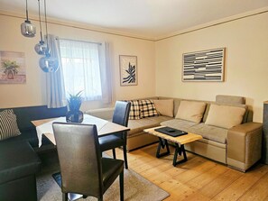 Deluxe-Apartment, 3 Schlafzimmer | Wohnzimmer