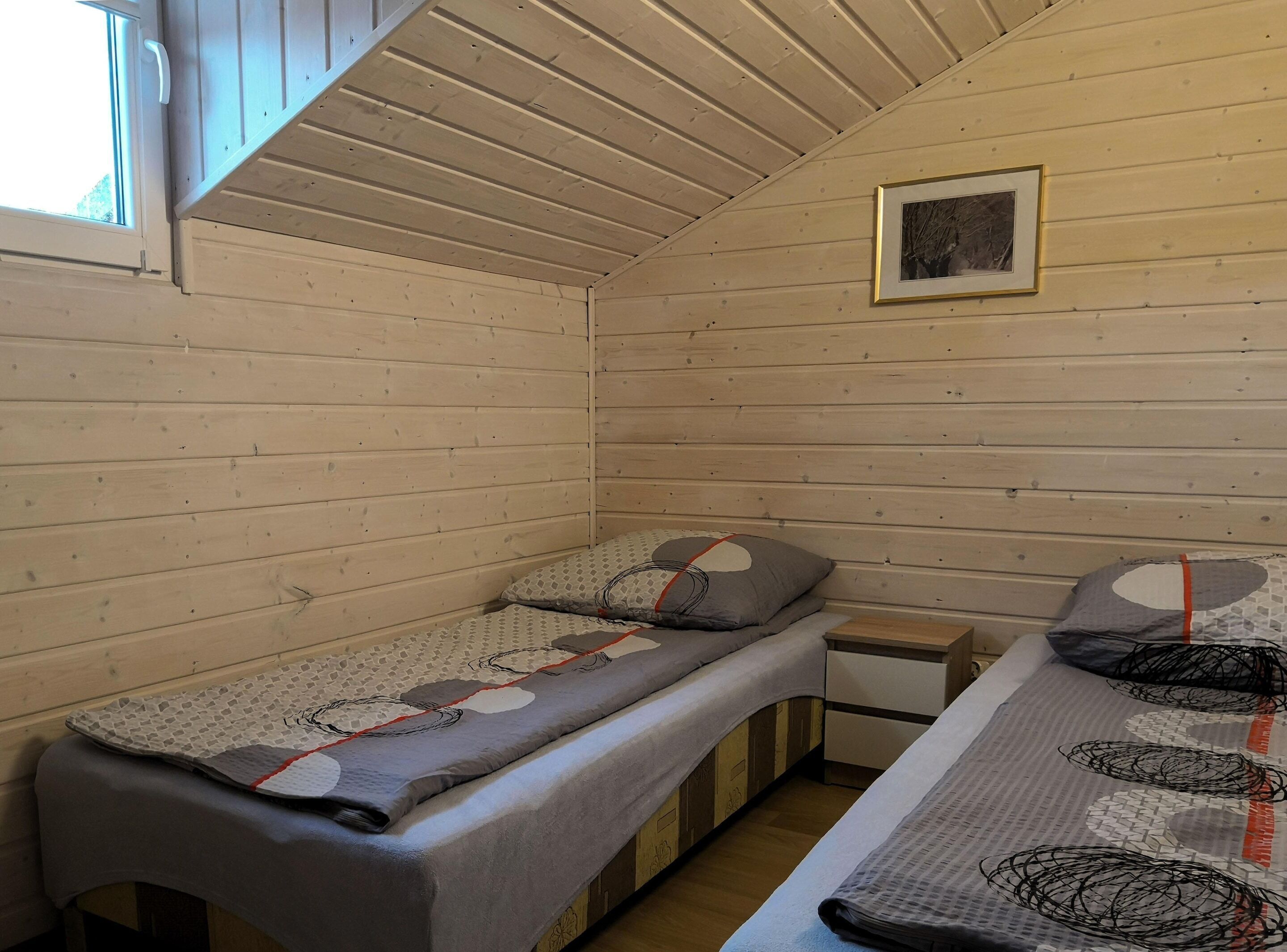 9 bedrooms, individually furnished, bed sheets