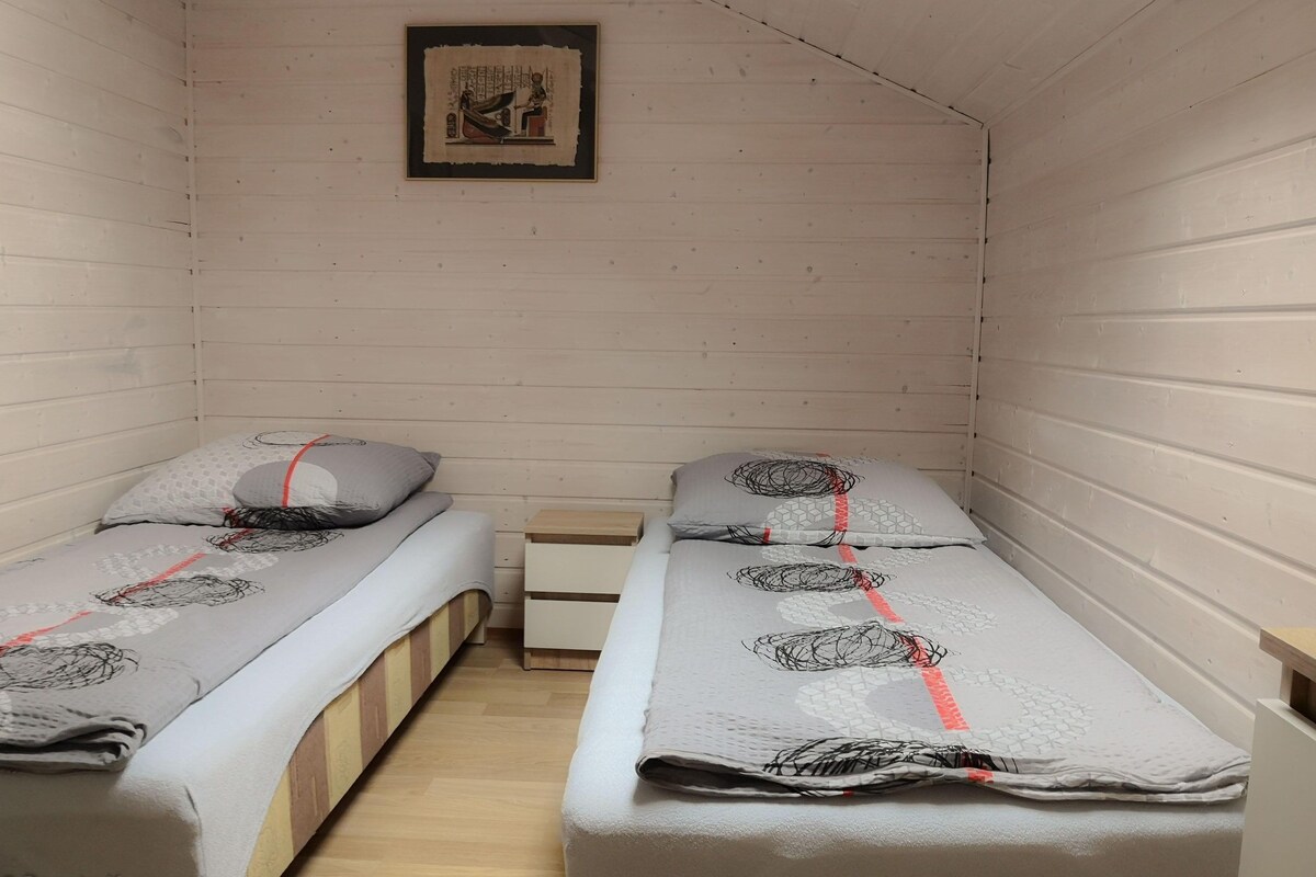 Casa Confort, 3 habitaciones | 9 habitaciones, muebles diferentes y ropa de cama 