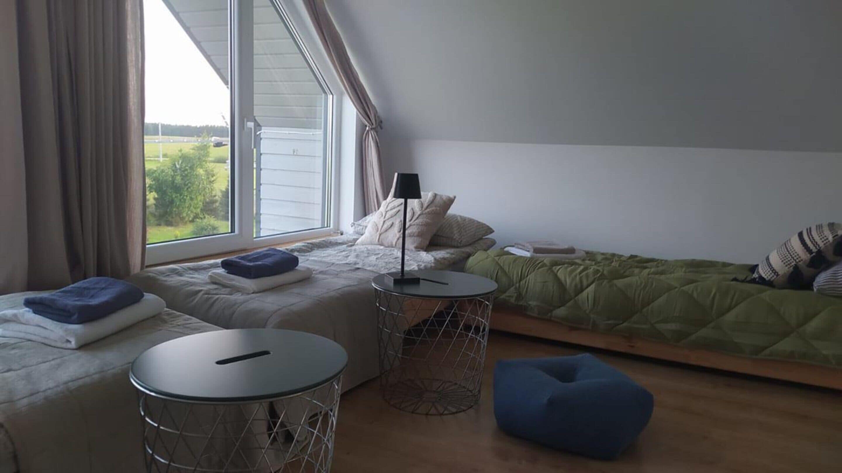 9 bedrooms, individually furnished, bed sheets