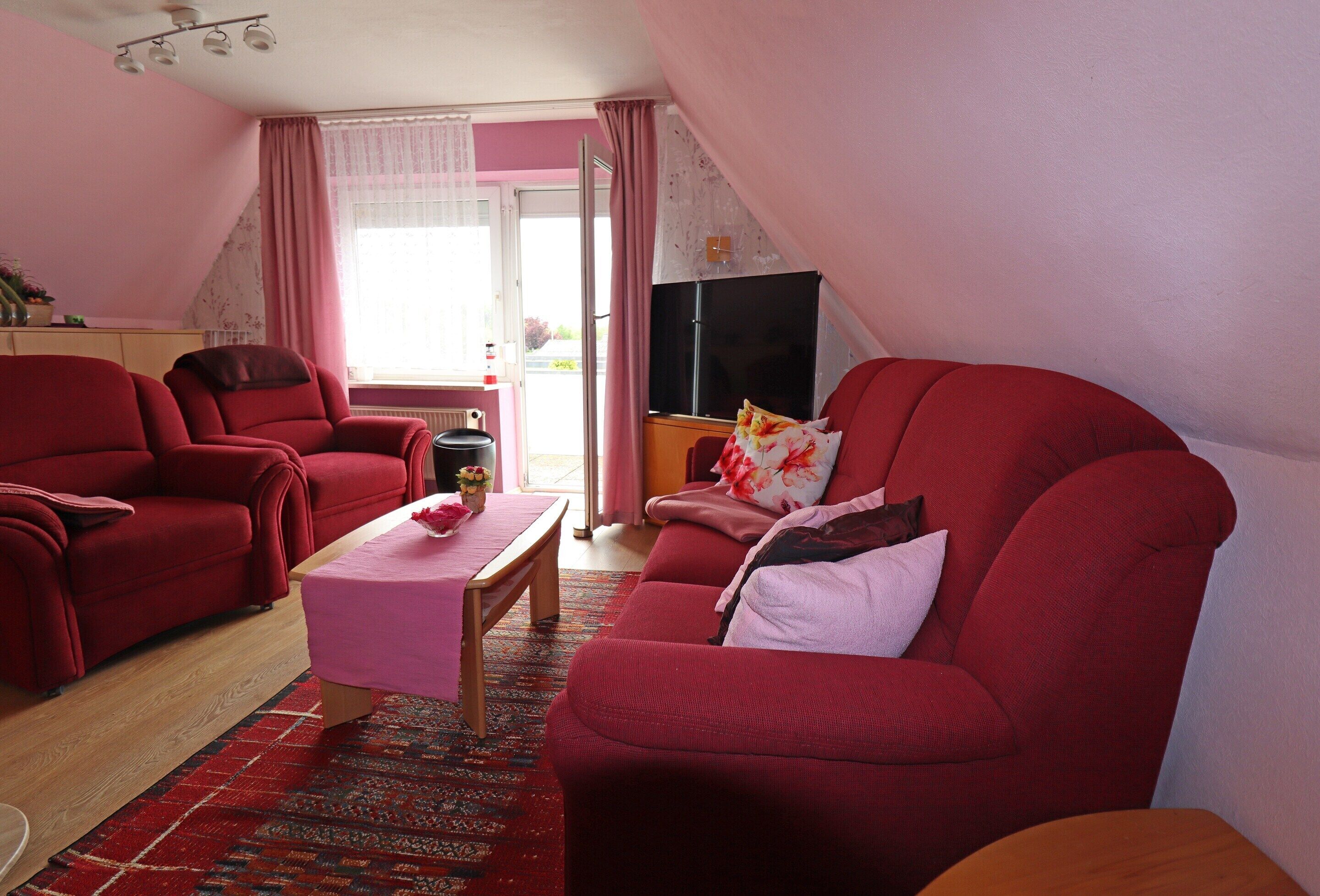 Classic Apartment, 2 Bedrooms | Living room
