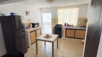 Microwave, oven, coffee/tea maker, toaster