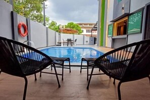 Pool - 4BR 16pax LYL Jaccuzi Private Pool House ipoh (Ipoh)