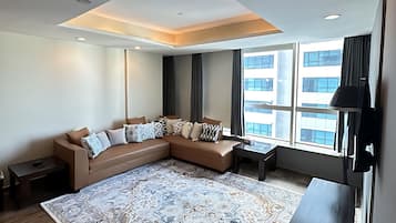 Deluxe-Apartment, 2 Schlafzimmer | Wohnbereich