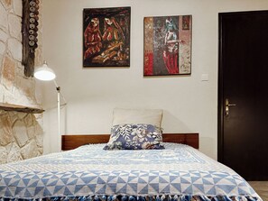 2 bedrooms, Internet, bed sheets, wheelchair access - Traditional Stone House - Where Tradition Meets Comfort (Mesa Chorio)