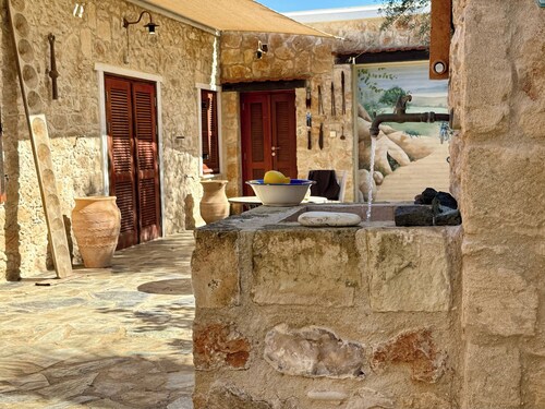 Paphos Traditional Holiday House