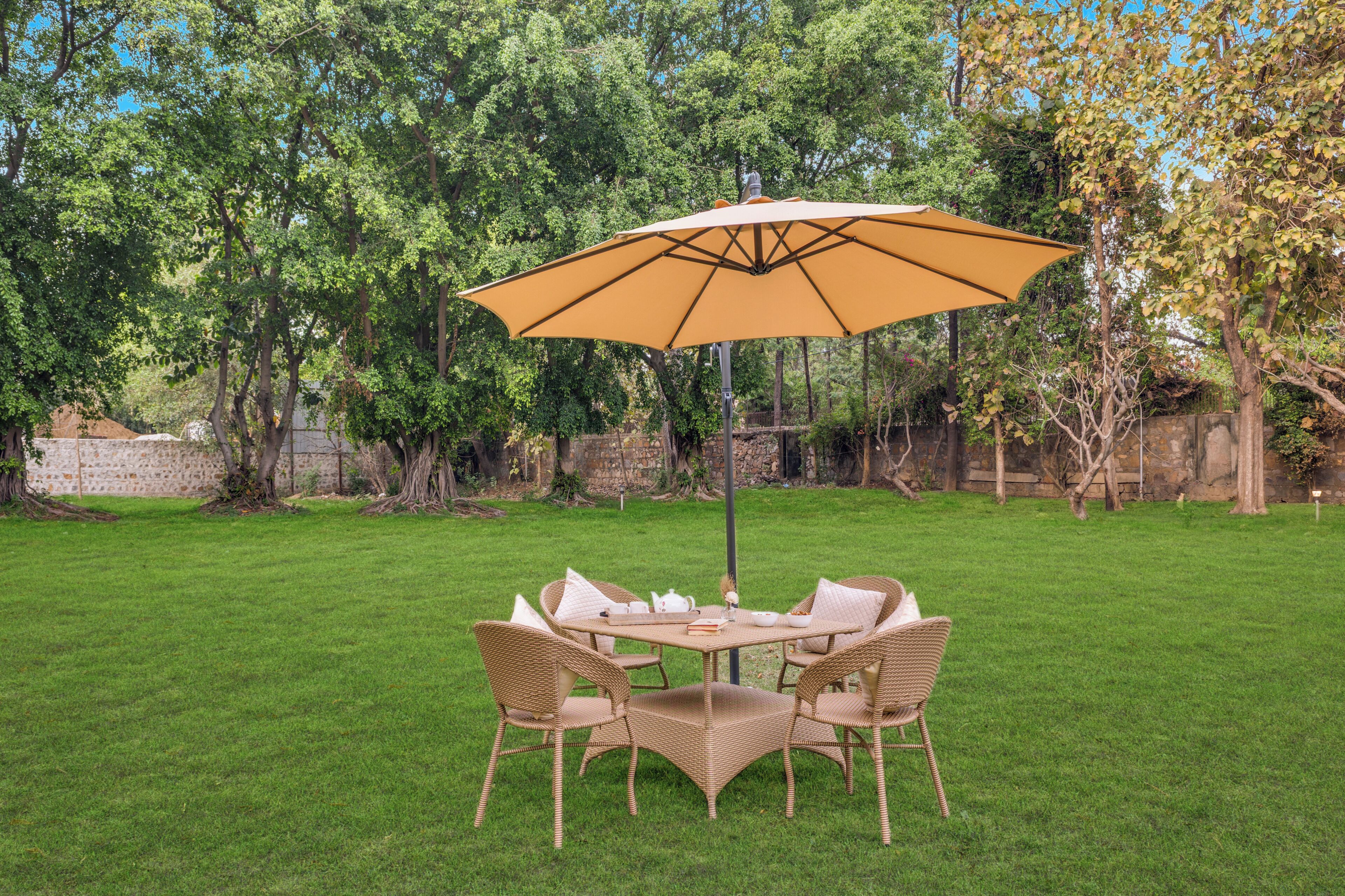 屋外ダイニングエリア