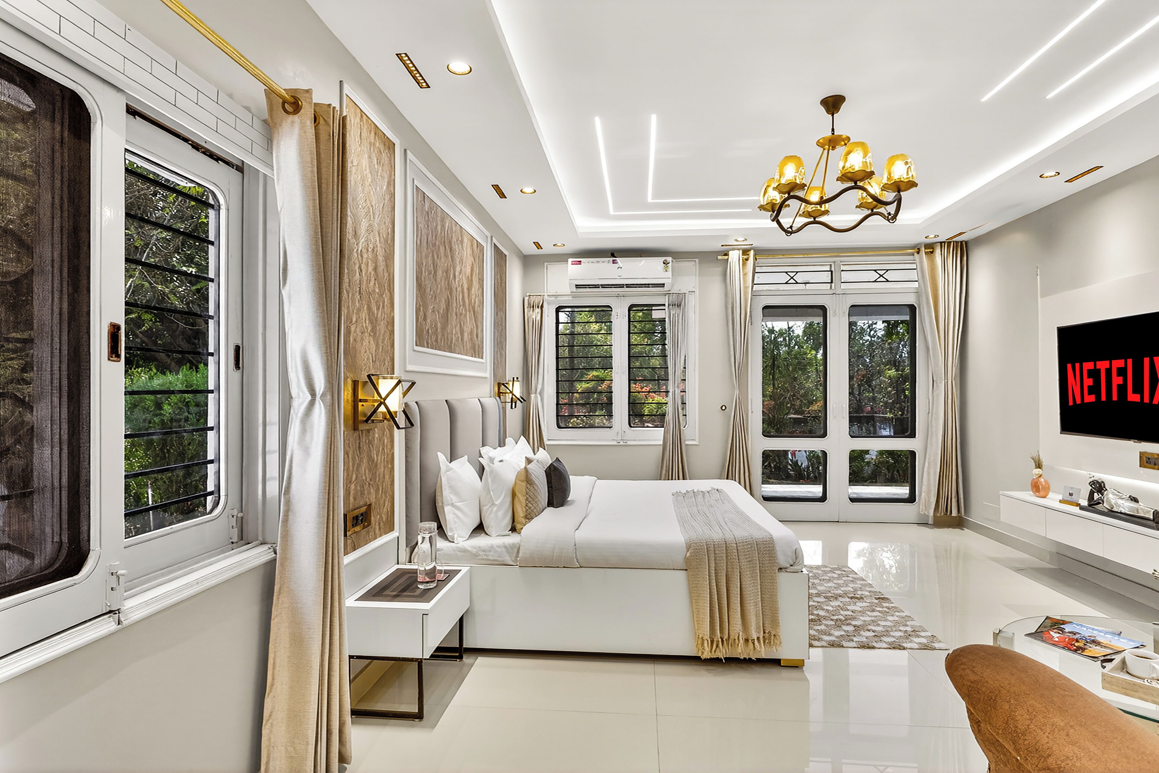 Deluxe Villa | Iron/ironing board, free WiFi