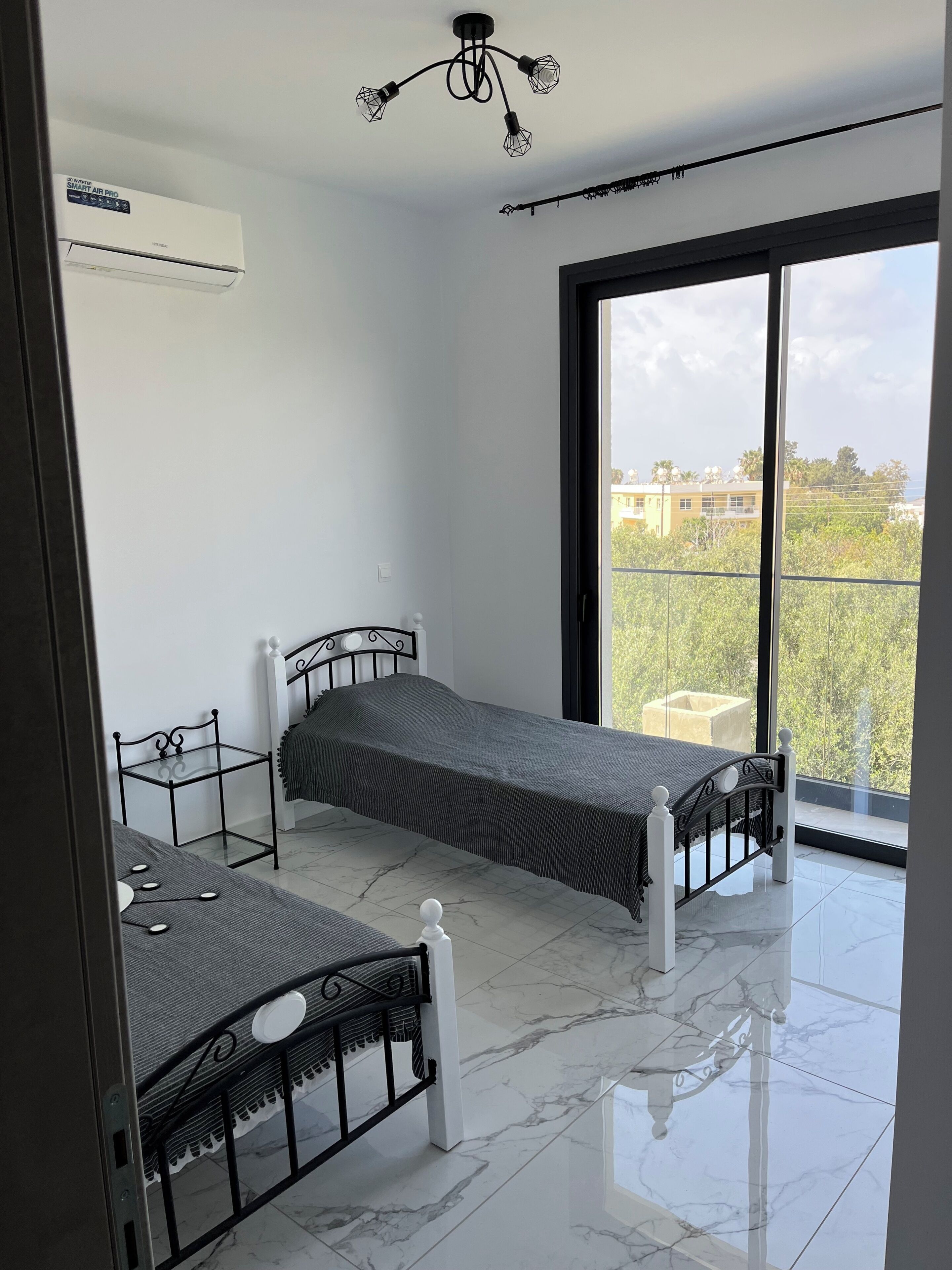 4 bedrooms, WiFi, bed sheets