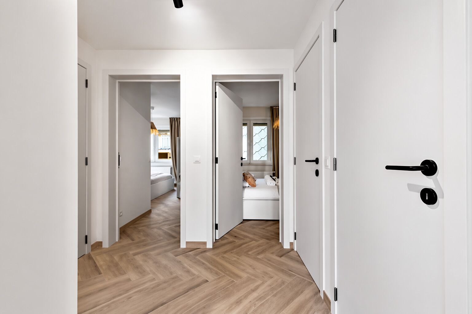 2 chambres, lit parapluie, Wi-Fi gratuit, draps fournis