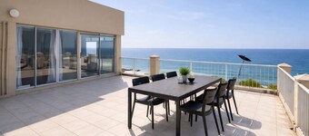 3-bedroom Beach Penthouse in Ballito