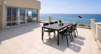 3-bedroom Beach Penthouse in Ballito