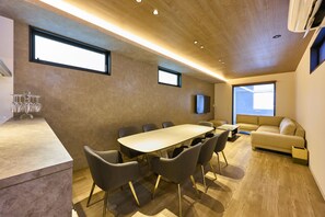 Villa Premium, piscina privada | Restauración