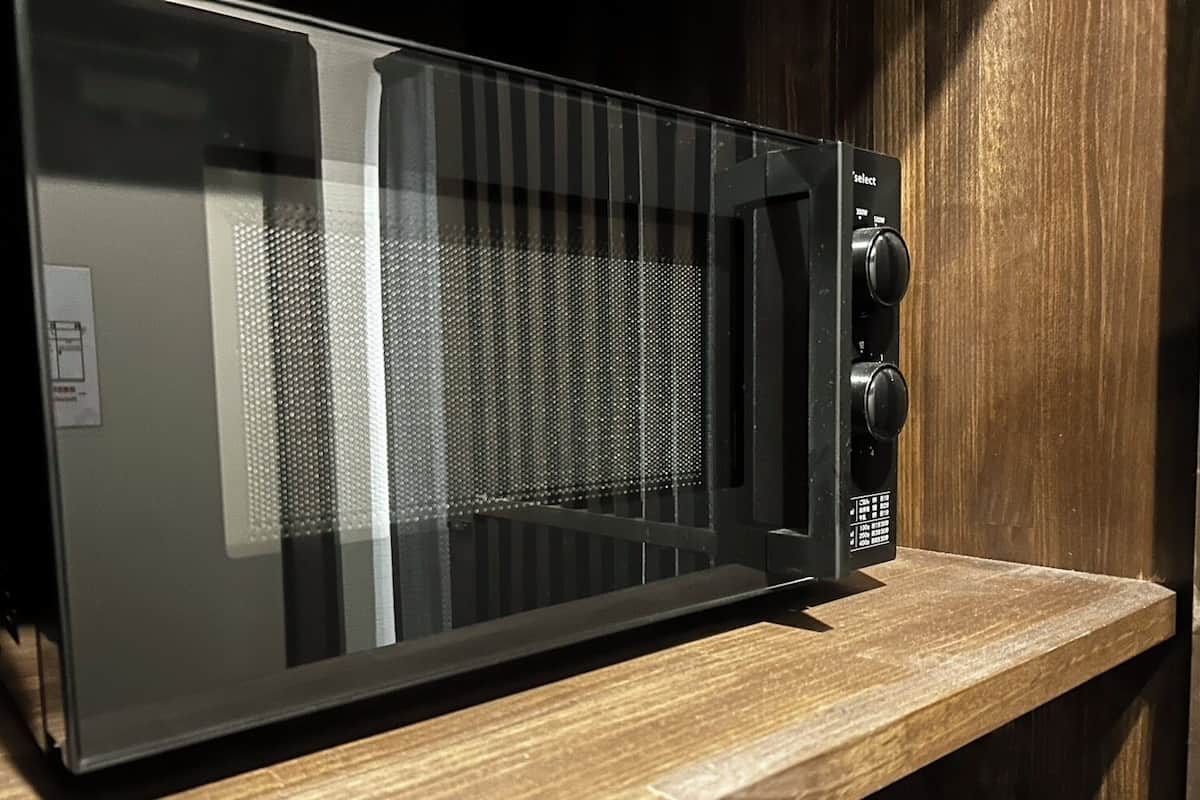 Standard Room | Microwave