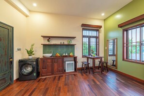 Phòng đôi Deluxe, ban công, quang cảnh thành phố | Bếp riêng