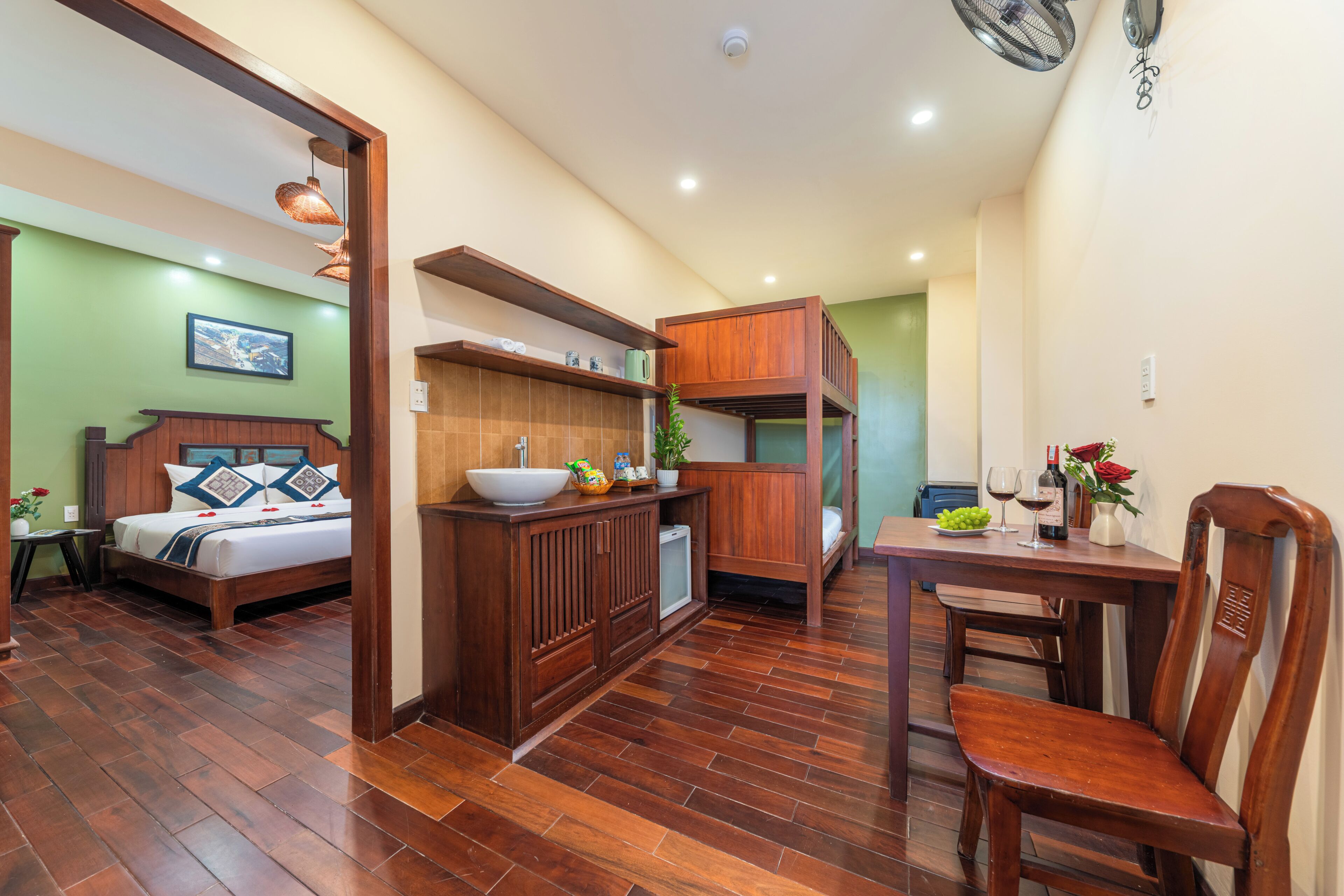 Family Studio | Free WiFi