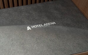 Deluxe Double Room | Free WiFi, bed sheets - Busan Yongho-dong Athena Hotel (Nam-gu)