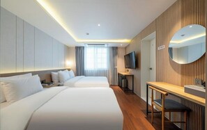 Free WiFi, bed sheets - Busan Yongho-dong Athena Hotel (Busan)