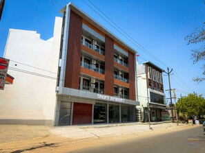 Exterior - Hotel Shanti Residency Vrindavan (Mathura)