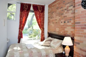 Junior Room - Park Hotel and Suites Downtown (Toronto)