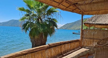 Anake Lodge