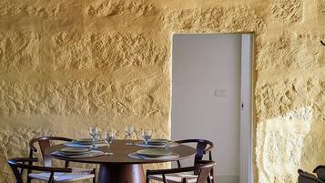 Huis, 3 slaapkamers, patio | Dineerruimte